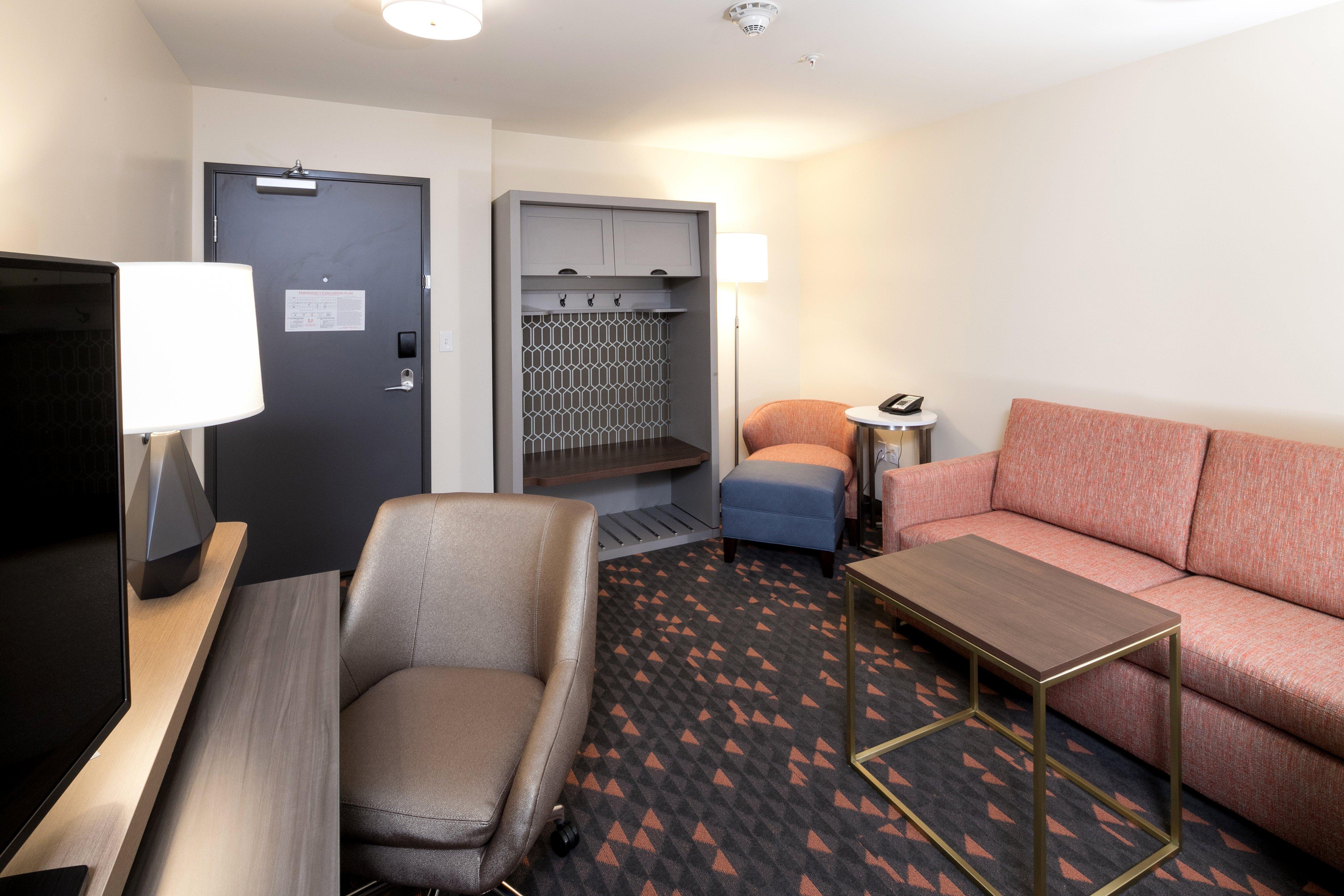 Holiday Inn Hotel & Suites - Mount Pleasant By Ihg Exterior foto
