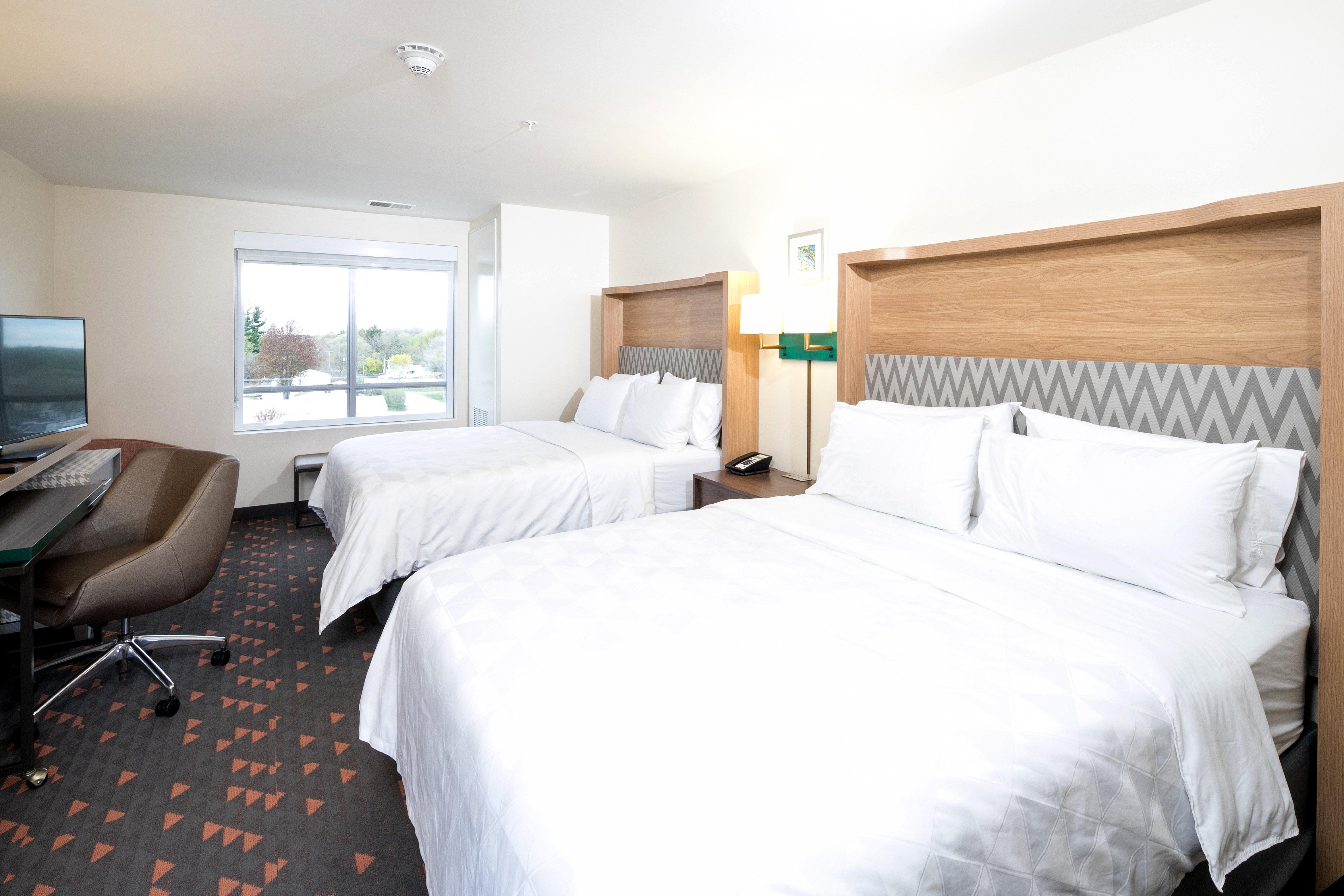 Holiday Inn Hotel & Suites - Mount Pleasant By Ihg Exterior foto