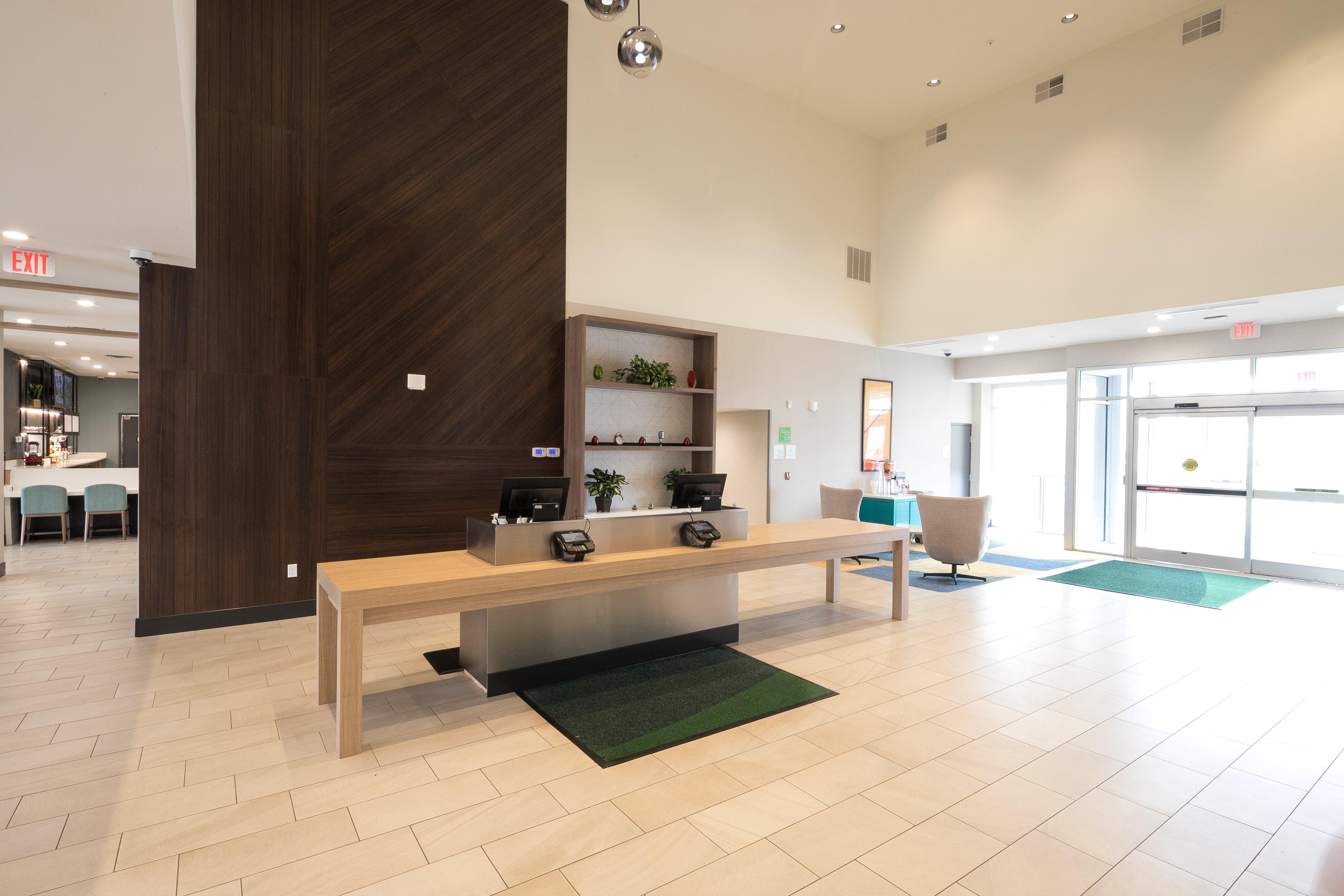 Holiday Inn Hotel & Suites - Mount Pleasant By Ihg Exterior foto